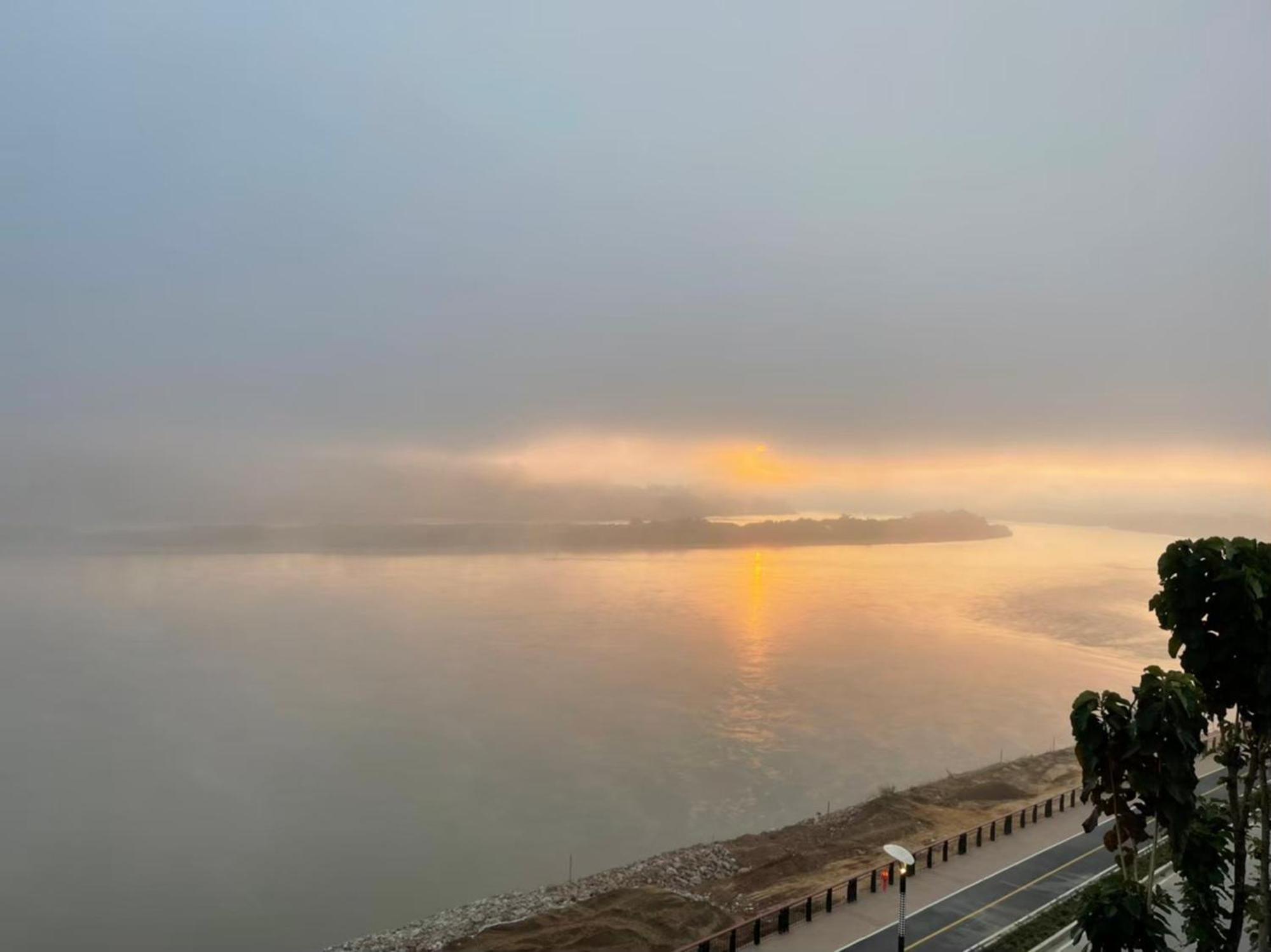 Fortune Riverview Hotel Chiang Khong Ngoại thất bức ảnh